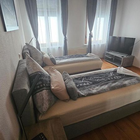 Suite Toni Bernburg Exteriör bild